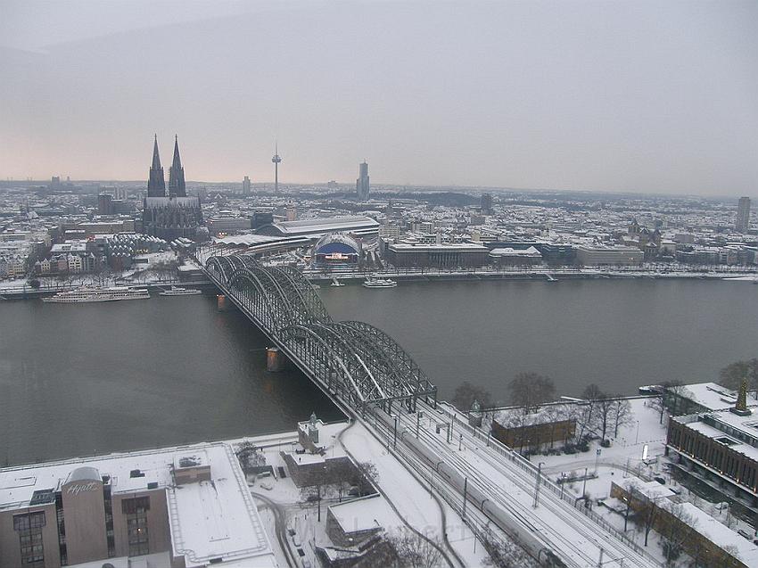 Koeln bei Schnee P301.JPG